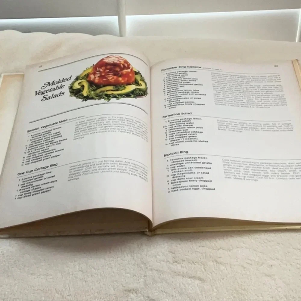 BETTER Homes and Garden Cookbook